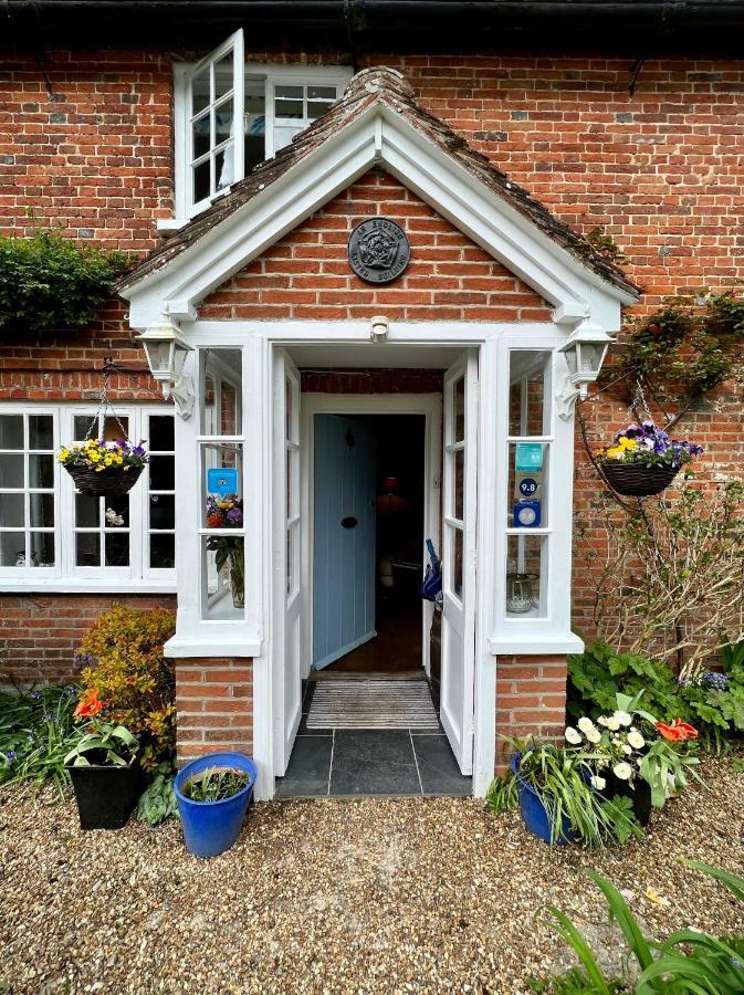 Vine Cottage Farnham  Exterior photo